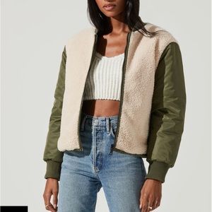 TEGAN FAUX SHEARLING CONTRAST PUFFER JACKET